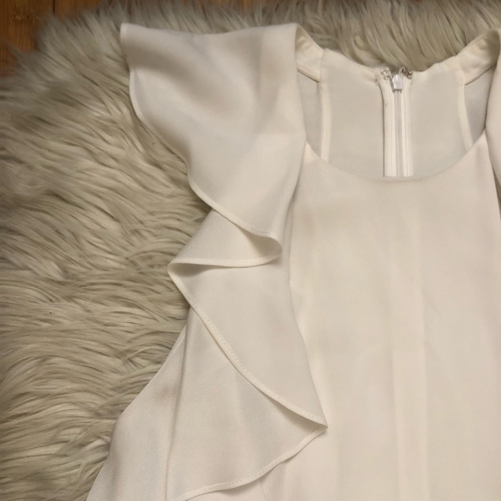 BCBG MAXAZRIA Jenni Ruffle Shoulder Racerback Chiffon White Shift Dress M NWT - Picture 6 of 14
